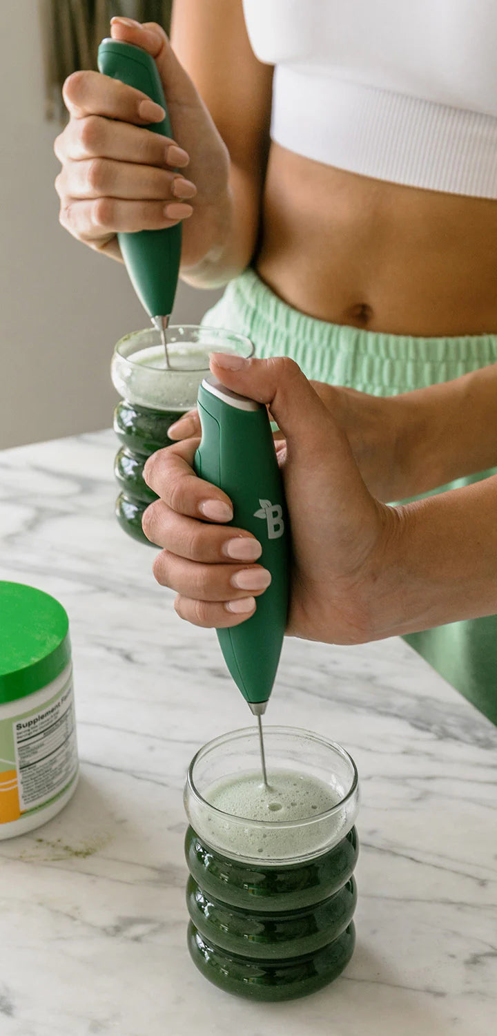 🌱 Bloom Greens & Superfoods Berry – Energía, Digestión y Bienestar en 1 Scoop