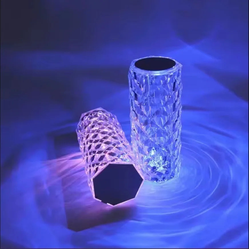 Lámpara LED Decorativa Efecto Cristal – 16 Colores, Recargable y con Control Remoto 💎